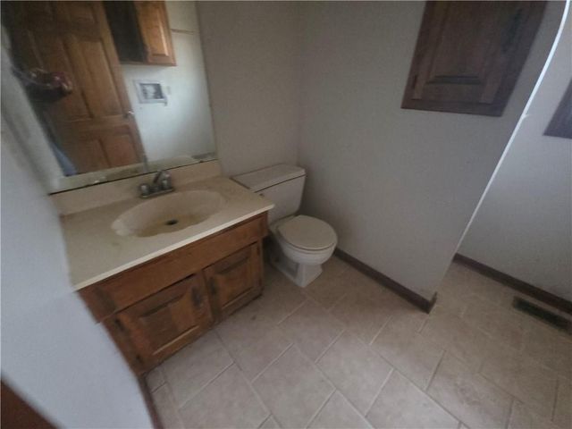 3820 SW Gamwell Road, Topeka, KS 66610