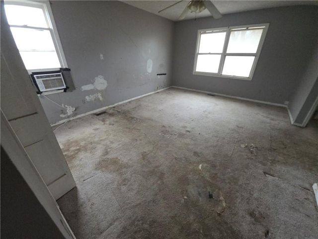 3820 SW Gamwell Road, Topeka, KS 66610