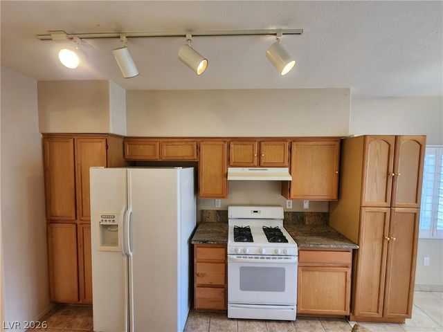1050 East Cactus Avenue 1029, Las Vegas, NV 89183