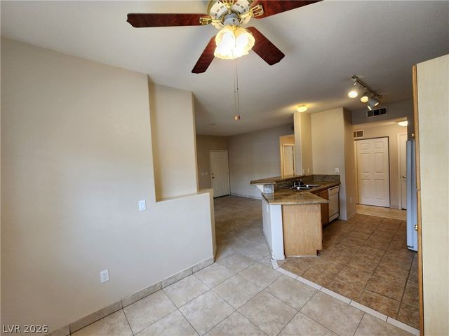 1050 East Cactus Avenue 1029, Las Vegas, NV 89183