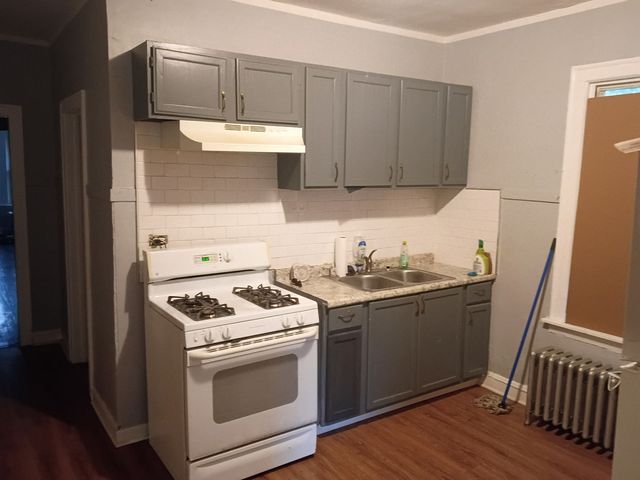 12001 S Lafayette Avenue, Chicago, IL 60628
