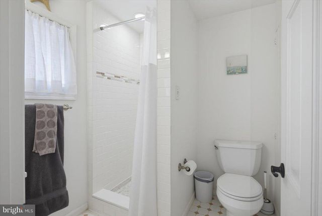 41 IVY RD, Wilmington, DE 19806