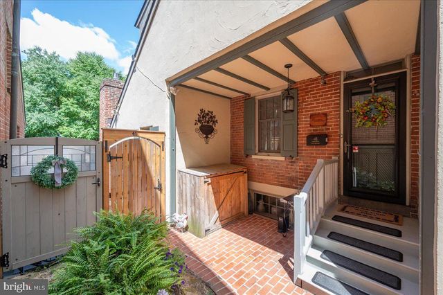 41 IVY RD, Wilmington, DE 19806