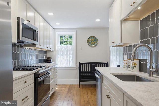 41 IVY RD, Wilmington, DE 19806