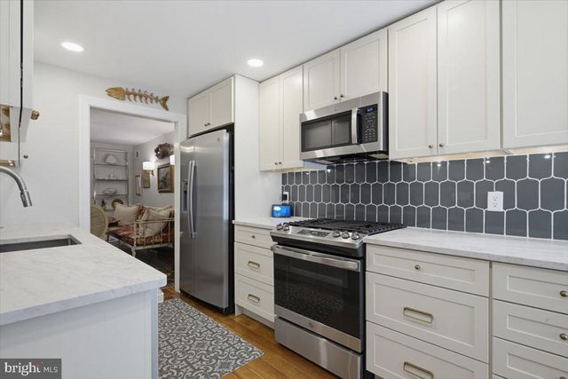 41 IVY RD, Wilmington, DE 19806
