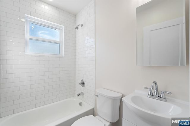 824 George Street 1st floor, Plainfield, NJ 07062