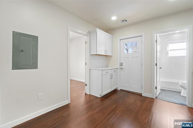 824 George Street 1st floor, Plainfield, NJ 07062