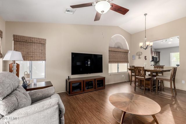 7001 N 28TH Drive, Phoenix, AZ 85051