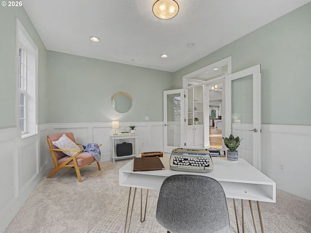 8512 Se CONSTANCE Dr, Happy Valley, OR 97086