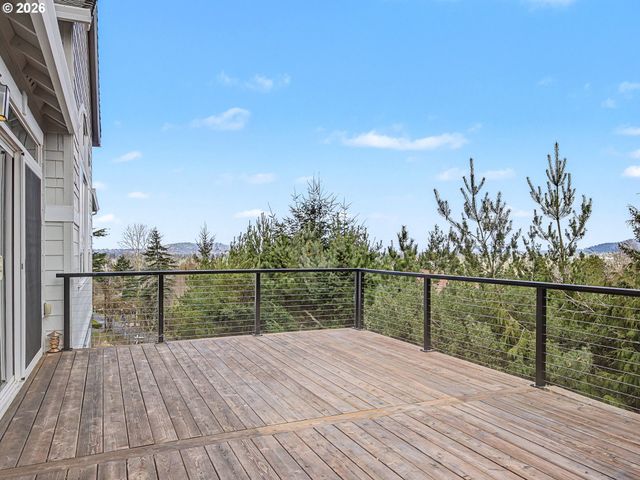 8512 Se CONSTANCE Dr, Happy Valley, OR 97086