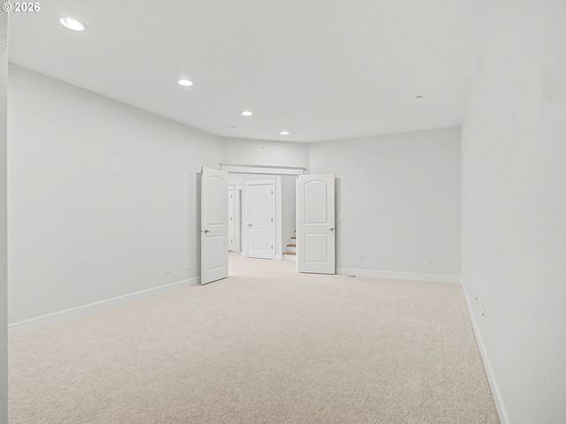 8512 Se CONSTANCE Dr, Happy Valley, OR 97086