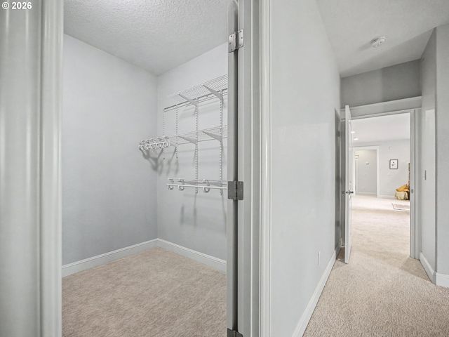 8512 Se CONSTANCE Dr, Happy Valley, OR 97086