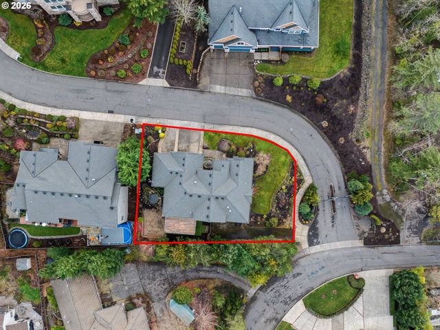 8512 Se CONSTANCE Dr, Happy Valley, OR 97086