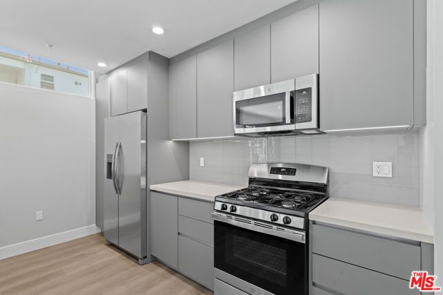 1223 N Hayworth Avenue 3, West Hollywood, CA 90046