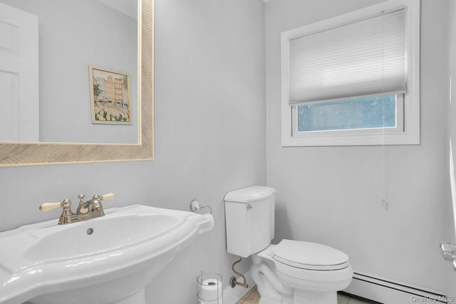 41 Cedar Ridge Lane, Dix Hills, NY 11746