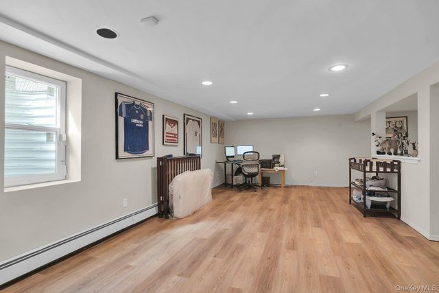 41 Cedar Ridge Lane, Dix Hills, NY 11746