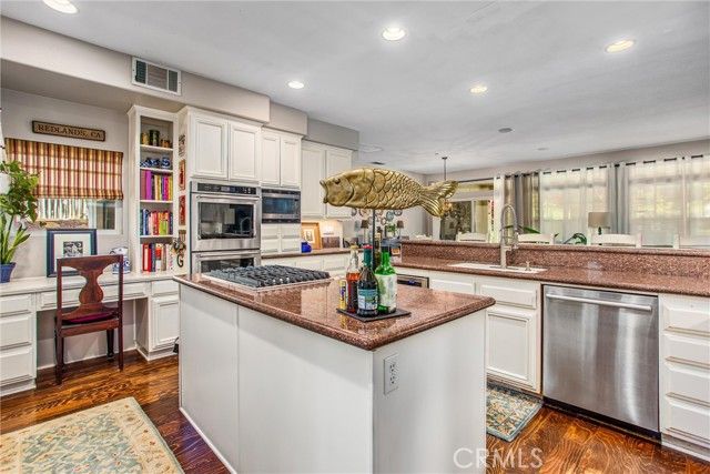 512 Golden West Drive, Redlands, CA 92373