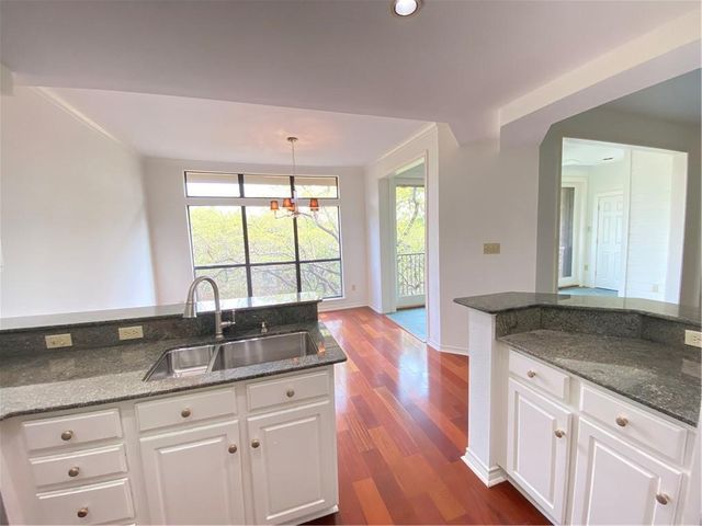 1000 Liberty Park DR 307, Austin, TX 78746