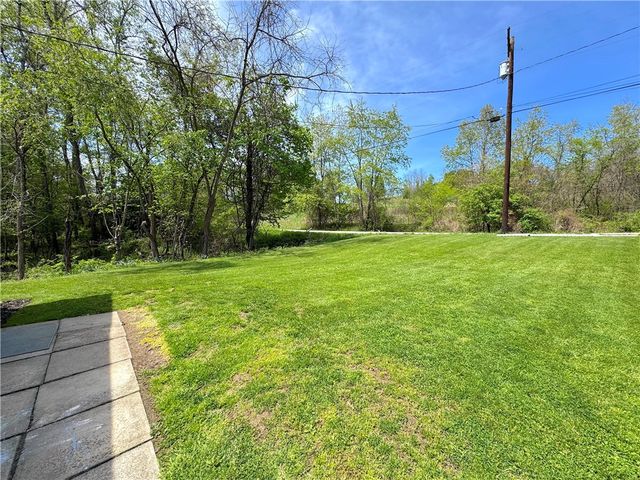 148 Poverty Hollow Rd, Hempfield Twp, PA 15625