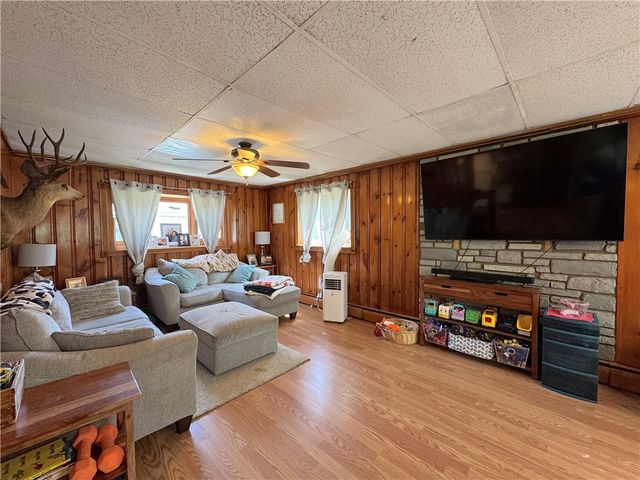 148 Poverty Hollow Rd, Hempfield Twp, PA 15625