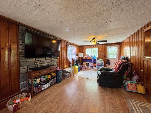 148 Poverty Hollow Rd, Hempfield Twp, PA 15625