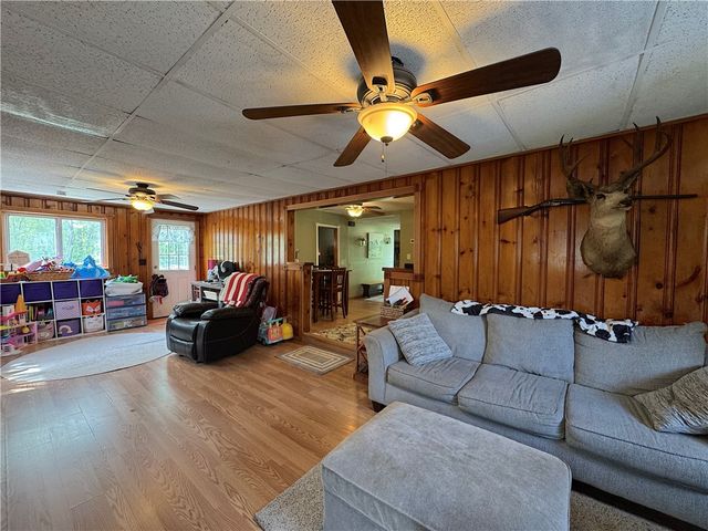 148 Poverty Hollow Rd, Hempfield Twp, PA 15625