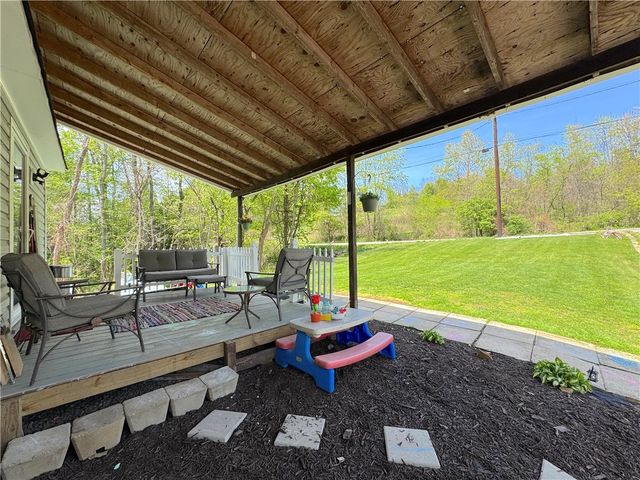 148 Poverty Hollow Rd, Hempfield Twp, PA 15625