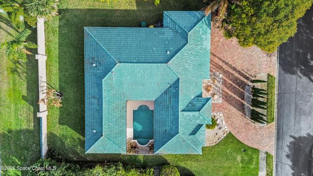 1690 Canterbury Drive, Indialantic, FL 32903