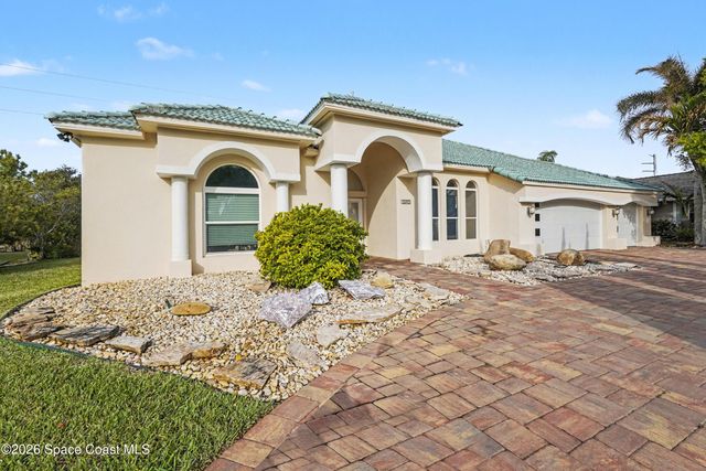 1690 Canterbury Drive, Indialantic, FL 32903