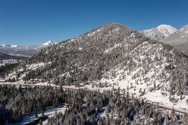 48295 Gallatin Road, Gallatin Gateway, MT 59730