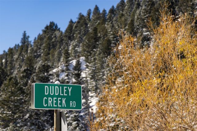 48295 Gallatin Road, Gallatin Gateway, MT 59730