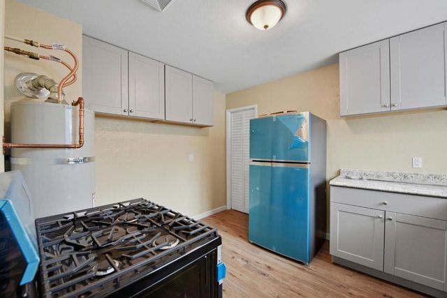 6928 Fresno Street, Oakland, CA 94605