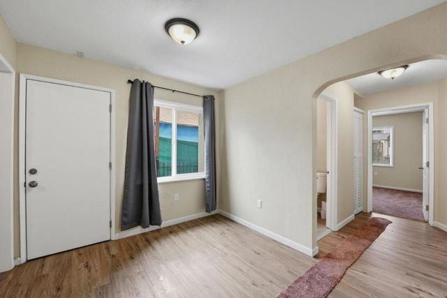 6928 Fresno Street, Oakland, CA 94605