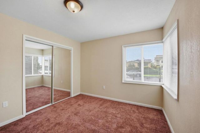 6928 Fresno Street, Oakland, CA 94605