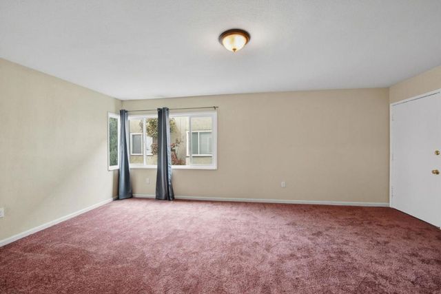 6928 Fresno Street, Oakland, CA 94605