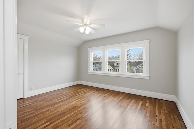 352 E Goulson Avenue, Hazel Park, MI 48030