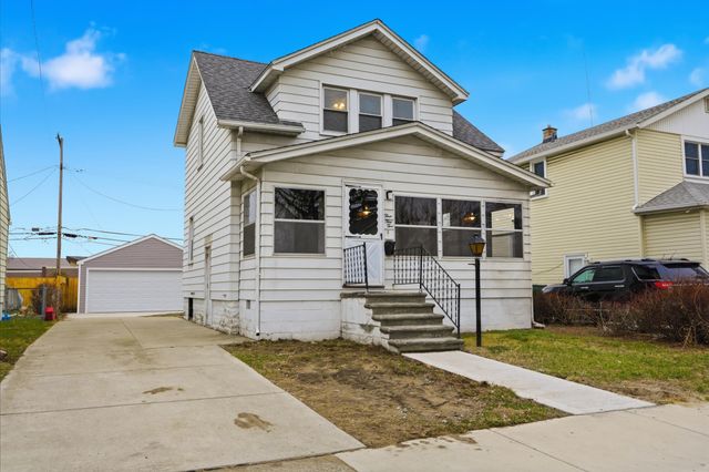 352 E Goulson Avenue, Hazel Park, MI 48030