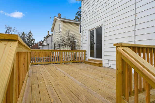 352 E Goulson Avenue, Hazel Park, MI 48030