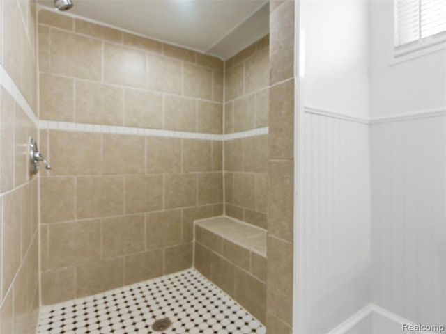 1751 E Woodward Heights Boulevard 3, Hazel Park, MI 48030