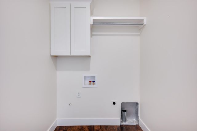 675 S Arbor Valley Way, Valley Center, KS 67147