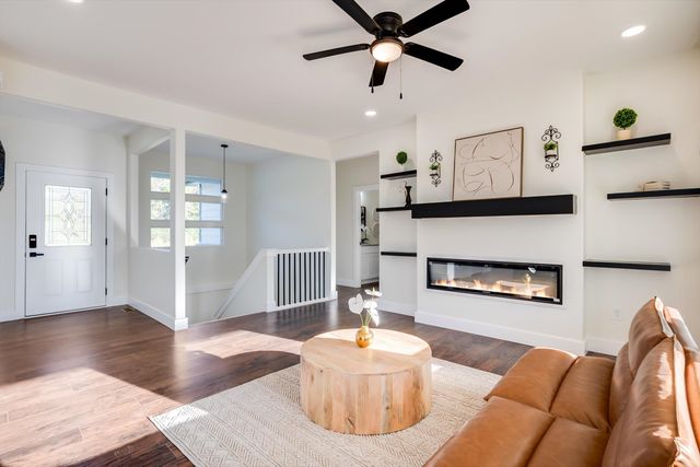 675 S Arbor Valley Way, Valley Center, KS 67147