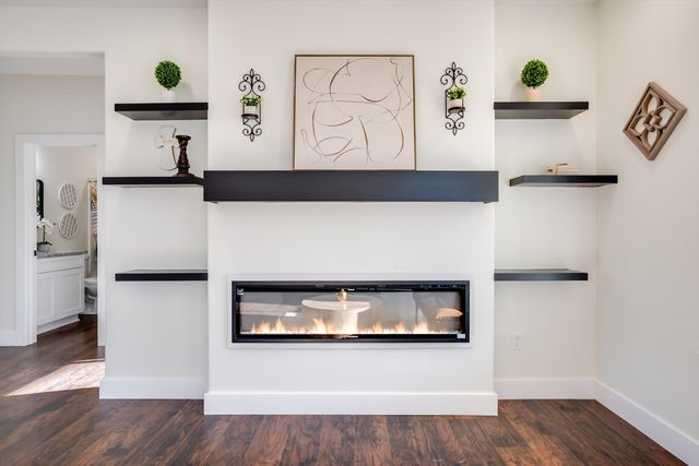 675 S Arbor Valley Way, Valley Center, KS 67147