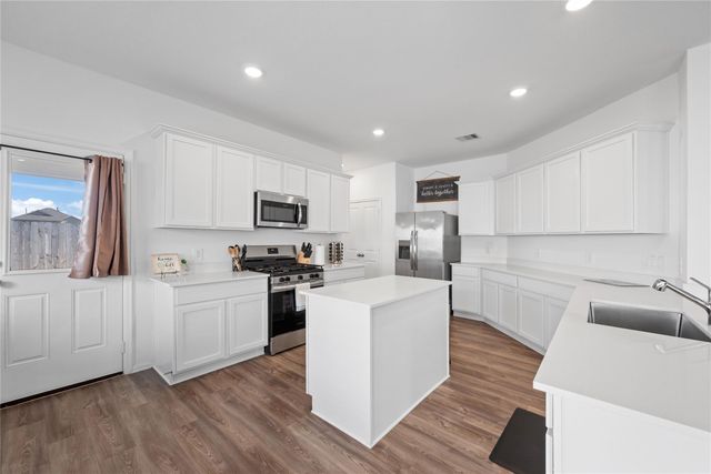 237 Augustine Way, Magnolia, TX 77354