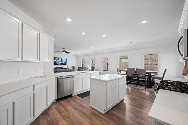 237 Augustine Way, Magnolia, TX 77354