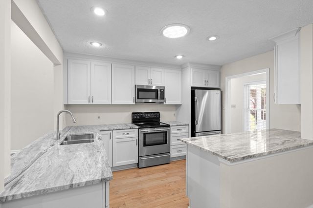 489 Crooked Oak Dr., Pawleys Island, SC 29585