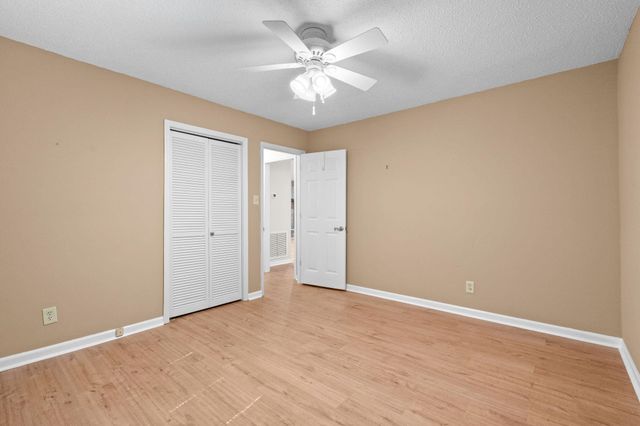 489 Crooked Oak Dr., Pawleys Island, SC 29585