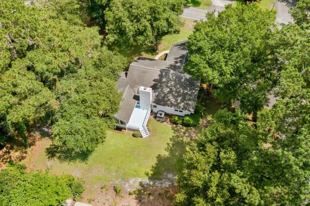 489 Crooked Oak Dr., Pawleys Island, SC 29585