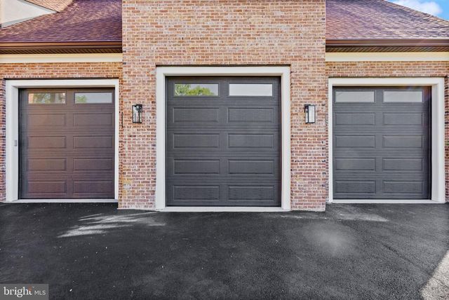 40925 ALYSHEBA DR, Leesburg, VA 20176