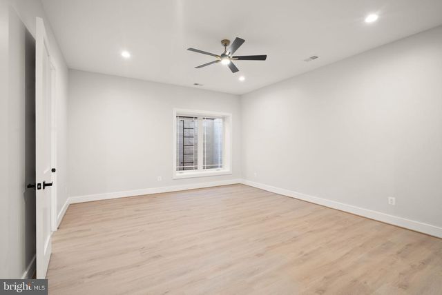 40925 ALYSHEBA DR, Leesburg, VA 20176