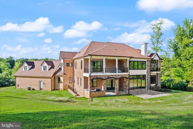 40925 ALYSHEBA DR, Leesburg, VA 20176